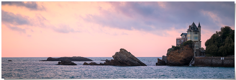 Villa de bord de mer à Biarritz. (Pyrénées Atlantiques