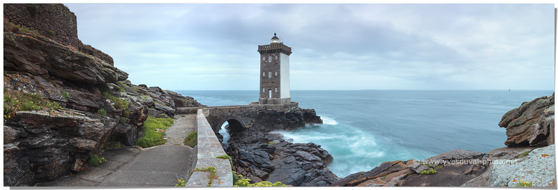 Le phare de la pointe de Kermorvan (Finistère, Bretagne)