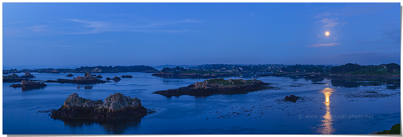 L'île de Bréhat au clair de lune (Côtes d'Armor, Bretagne)